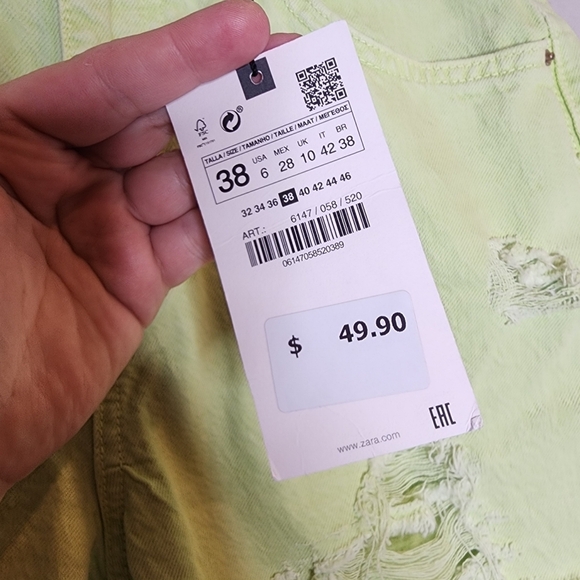 NWT Zara Lime Green Denim Distressed Cutoff Shorts women's size 6 - Picture 2 of 13